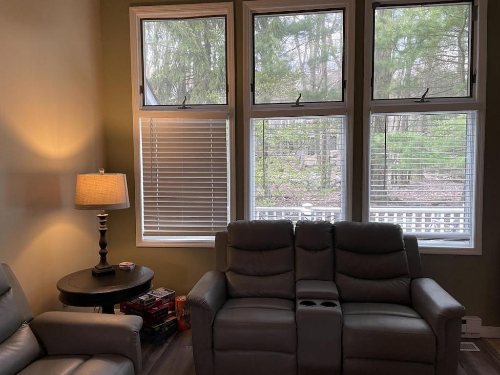 Beautiful Lake Harmony Townhouse At Big Boulder Lake And Ski Area Exterior photo
